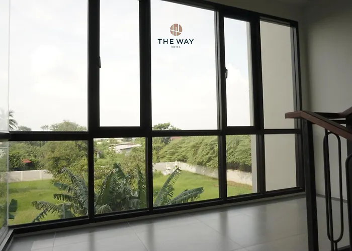 เดอะ เวย์ โฮเทล บ้านโป่ง โรงแรม 3*