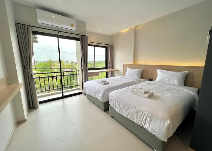โรงแรม เดอะ เวย์ โฮเทล บ้านโป่ง 3*