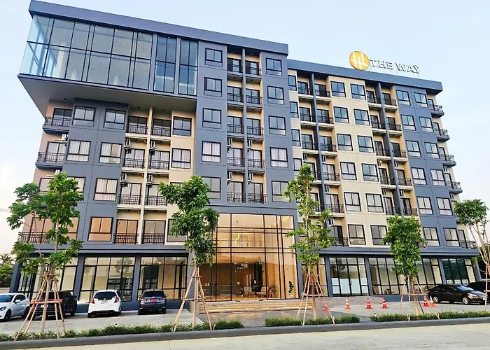 โรงแรม เดอะ เวย์ โฮเทล บ้านโป่ง 3*