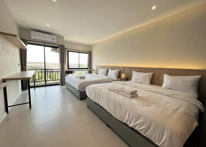 โรงแรม เดอะ เวย์ โฮเทล บ้านโป่ง Ban Pak Raet